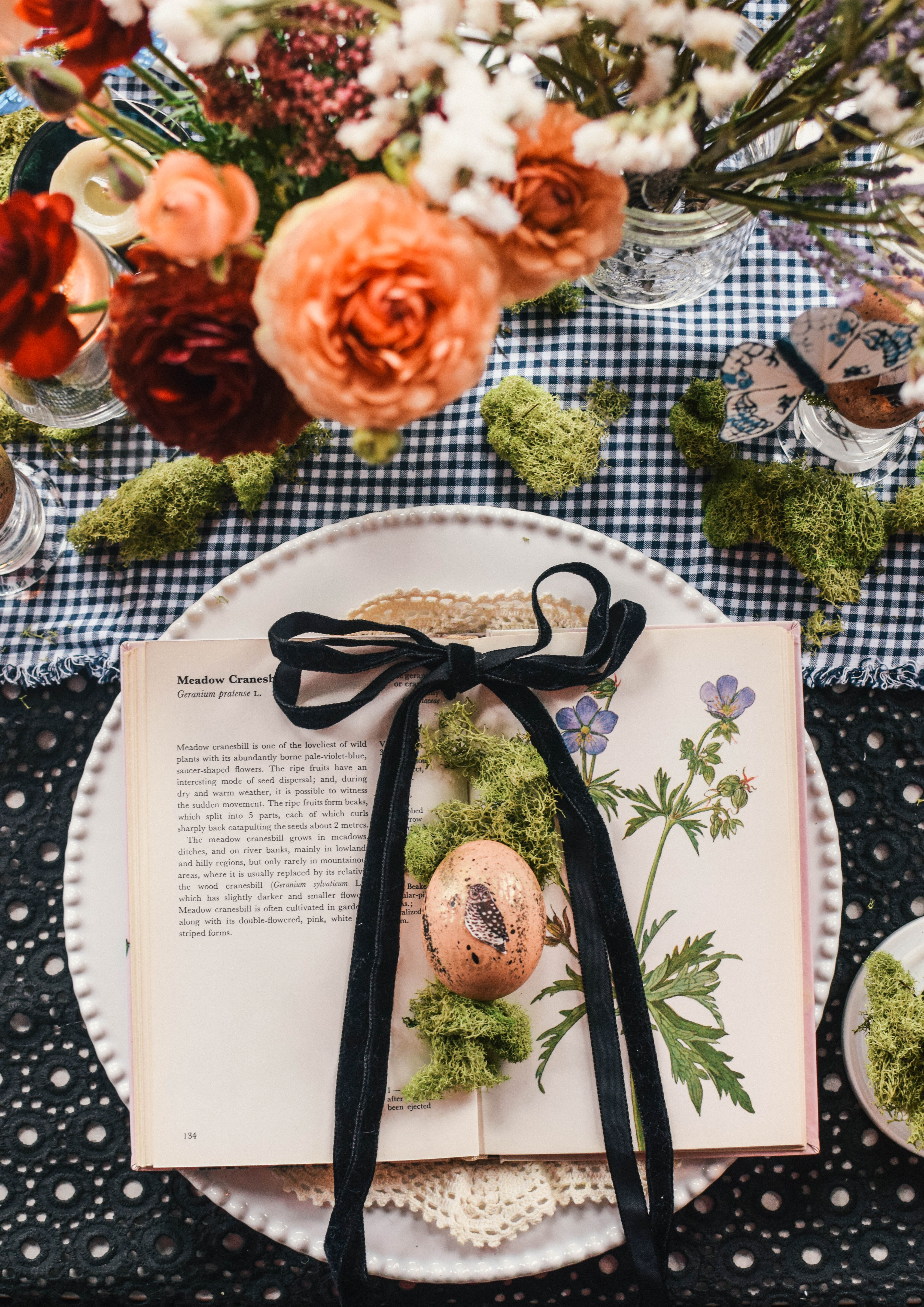 Spring Table Setting & Easy Easter “Owl” Egg DIY